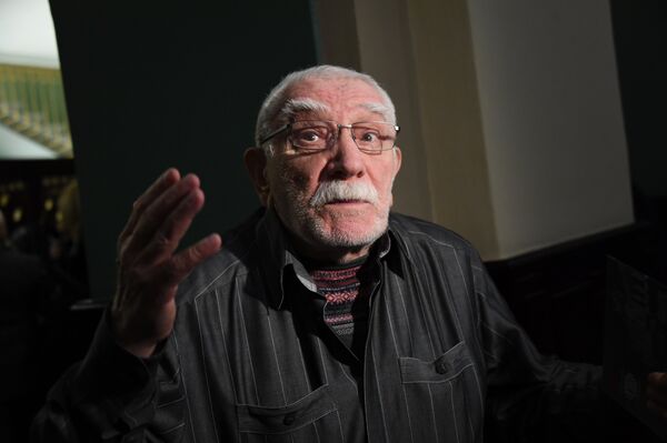 Актер, художественный руководитель Московского драматического театра под руководством А. Джигарханяна Армен Джигарханян Актер, художественный руководитель Московского драматического театра под руководством А. Джигарханяна Армен Джигарханян - Sputnik Молдова