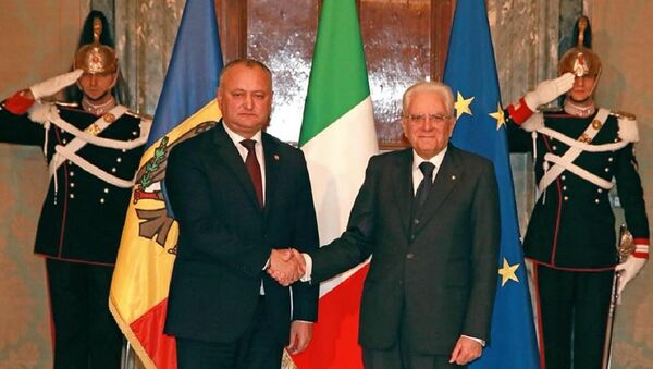 Президент Молдовы Игорь Додон и итальянский лидер Серджо Маттарелла - Sputnik Молдова