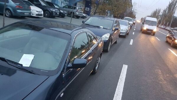 Automobile parcate neregulamentar pe bulevardul Ștefan cel Mare și Sfânt - Sputnik Moldova