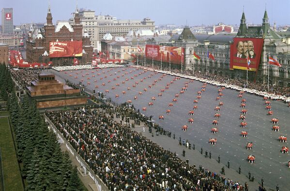 Парад физкультурников на Красной площади - Sputnik Молдова