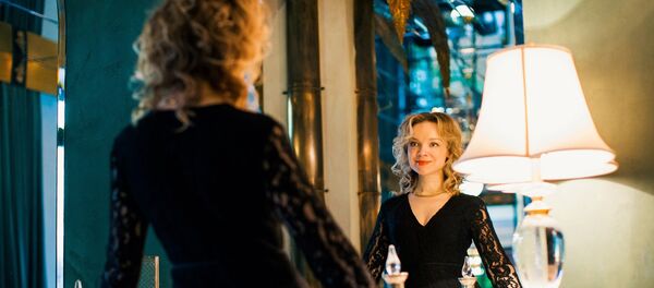 Жена Армена Джигарханяна Виталина Цымбалюк-Романовская - Sputnik Молдова