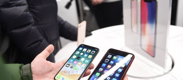 Старт продаж iPhone X в России - Sputnik Молдова