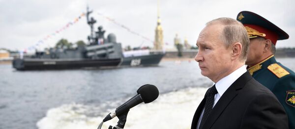 President Putin takes part in Navy Day celebrations President Putin takes part in Navy Day celebrations - Sputnik Moldova-România