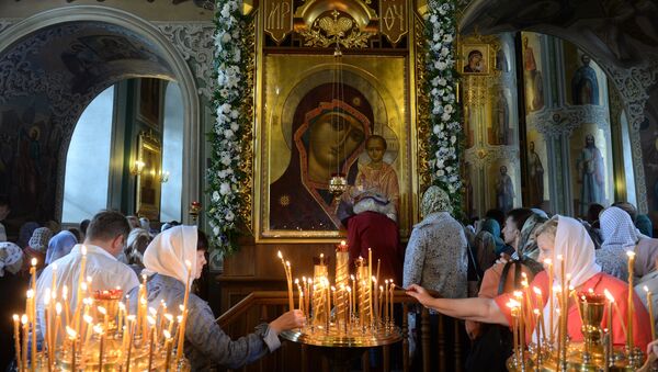 Крестный ход в праздник Казанской иконы Божией Матери - Sputnik Moldova