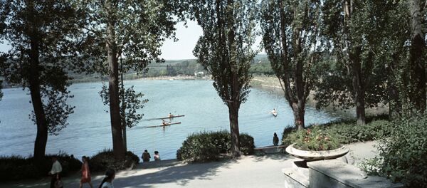 Комсомольское озеро в городе Кишиневе - Sputnik Moldova