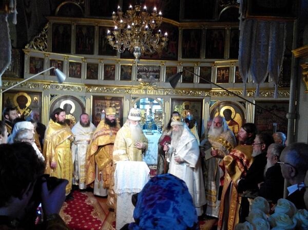 Митрополит Православной старообрядческой церкви Корнилий и епископ Кишиневский и всея Молдовы старообрядческой церкви Евмений в Мазаракиевском храме - Sputnik Молдова