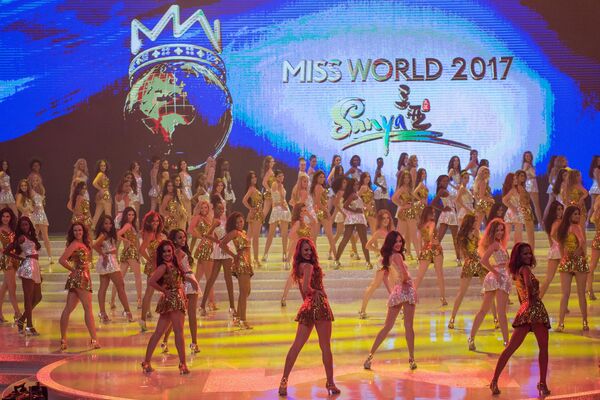 Participantele la concursul „Miss World 2017 din China - Sputnik Moldova