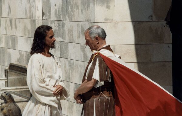 Николай Бурляев и Михаил Ульянов в фильме Мастер и Маргарита - Sputnik Молдова