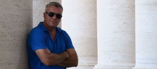 Răzvan Savaliuc - Sputnik Moldova-România