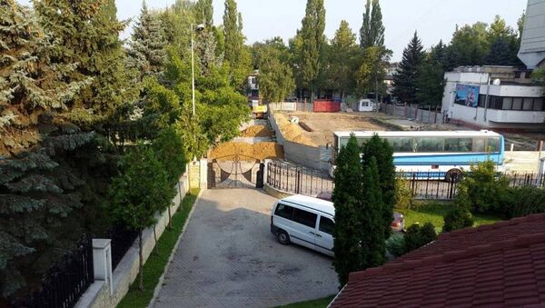 Незаконное строительство жилого дома у парка Дендрарий - Sputnik Молдова