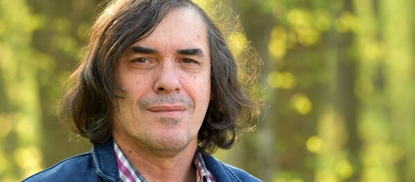 Mircea Cărtărescu Mircea Cărtărescu - Sputnik Moldova-România