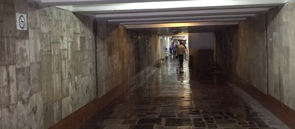 В Кишиневе каждый дождь для подземок как последний - Sputnik Молдова