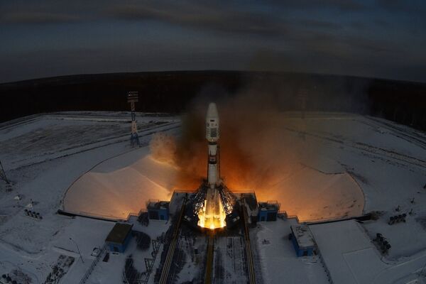Запуск ракеты-носителя Союз-2.1б с КА Метеор №2-1 с космодрома Восточный Запуск ракеты-носителя Союз-2.1б с КА Метеор №2-1 с космодрома Восточный - Sputnik Молдова