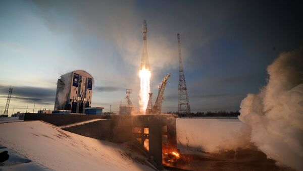 Запуск ракеты-носителя Союз-2.1б с КА Метеор №2-1 с космодрома Восточный - Sputnik Молдова