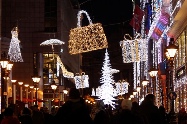 Рождественская иллюминация в центре Будапешта, Венгрия - Sputnik Молдова