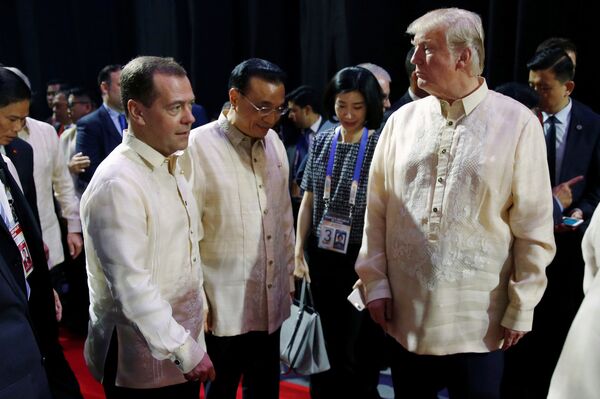 Dmitry Medvedev și Donald Trump Dmitry Medvedev și Donald Trump - Sputnik Moldova-România
