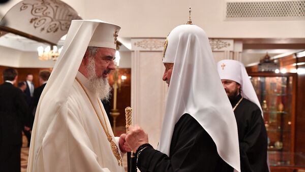 Patriarhii Daniel și Kirill - Sputnik Moldova