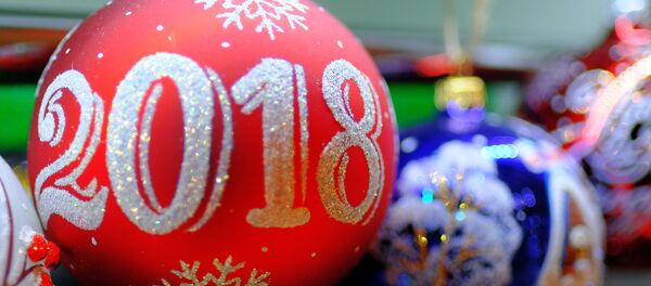 Новогодние игрушки - Sputnik Молдова