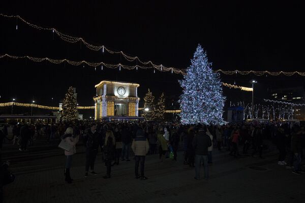 Мэрия Кишинева решила не доводить дело до конфуза и нашла оригинальный метод Мэрия Кишинева решила не доводить дело до конфуза и нашла оригинальный метод - Sputnik Молдова