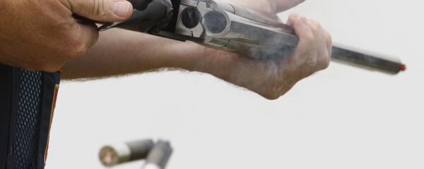 Trăgător, armă, focuri de armă Trăgător, armă, focuri de armă - Sputnik Moldova