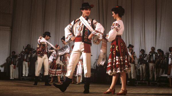 Выступление ансамбля народного танца Молдавской ССР Жок - Sputnik Молдова