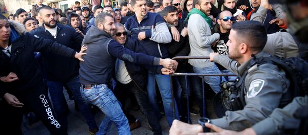 Altercații între palestinieni și poliția de frontieră a Israelului - Sputnik Moldova-România