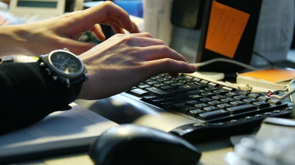 Lucru la calculator - Sputnik Moldova