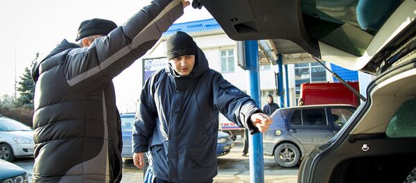 Проверка автомобиля - Sputnik Moldova