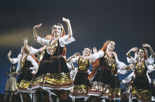 Ansamblul Național Academic de Dansuri Populare „JOC. Dansurile popoarelor lumii - Sputnik Moldova