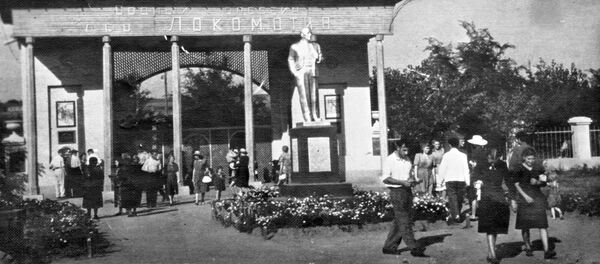 Бассейн Локомотив, Кишинев. 60-е годы ХХ века. - Sputnik Moldova