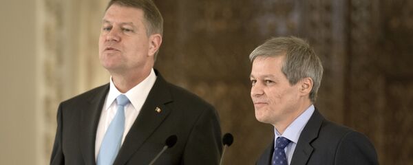 Klaus Iohannis și Dacian Cioloș - Sputnik Moldova-România