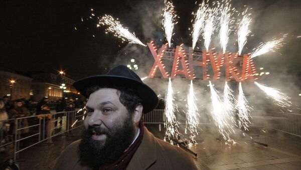 Торжества в честь еврейского праздника Ханука на Манежной площади - Sputnik Молдова