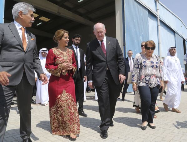 Принцесса Иордании Хайя бинт аль-Хусейн и генерал-губернатор Австралии Питер Косгроув на встрече в Дубае, ОАЭ - Sputnik Молдова
