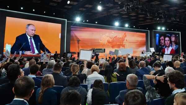 Ежегодная большая пресс-конференция президента РФ Владимира Путина - Sputnik Moldova-România