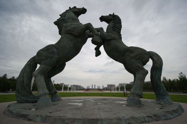 Скульптура в Ордосе, Внутренняя Монголия, Китай - Sputnik Молдова