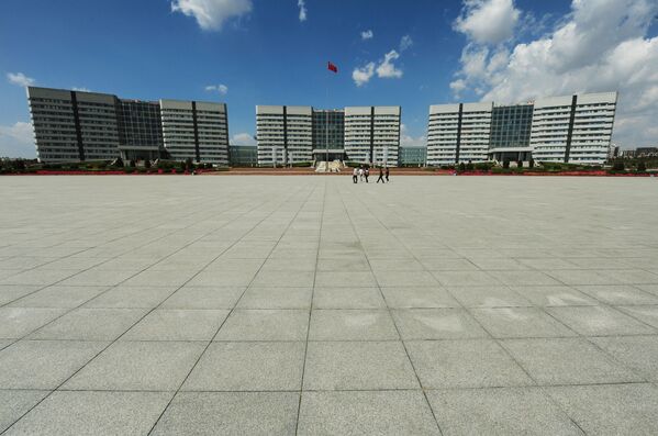 Правительственные здания в Ордосе, Внутренняя Монголия, Китай - Sputnik Молдова