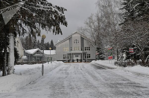 Подмосковный пансионат в котором живут участники шоу - Sputnik Молдова