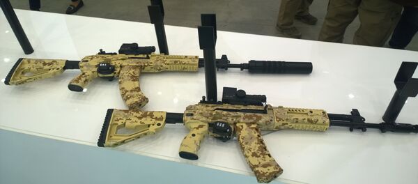 AK-15 and AK-12 AK-15 and AK-12 - Sputnik Moldova-România