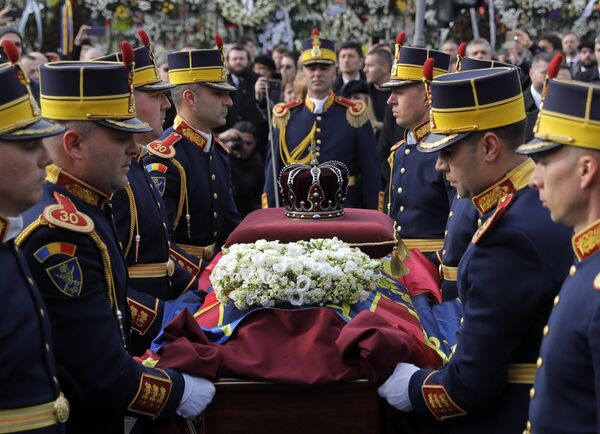 Funeraliile Regelui Mihai I Funeraliile Regelui Mihai I - Sputnik Moldova