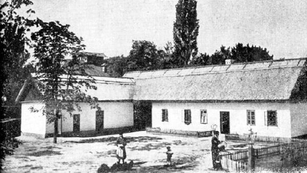 Один из крестьянских домов, представленных на выставке. Снимок этих зданий, скорее всего, не был сделан в Кишинёве, а во время другой выставки - Sputnik Молдова