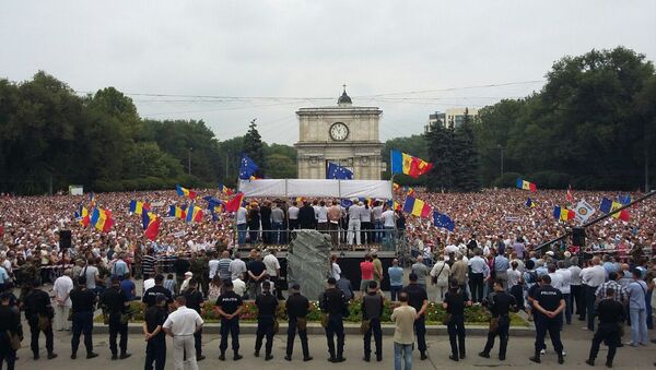 Антиправительственный митинг в центре Кишиневе - Sputnik Молдова