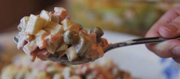 Салат Оливье - Sputnik Молдова