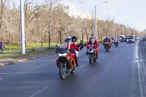 Погода благоволила к мотоциклетному шествию - Sputnik Молдова