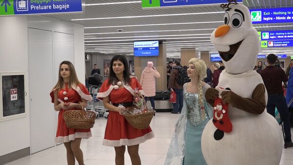 В аэропорту Кишинева пассажиров встретило чудо - Sputnik Молдова