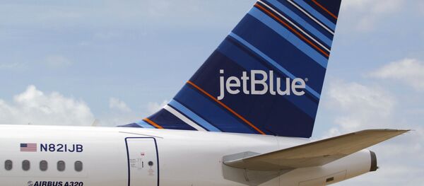 A JetBlue A320 is parked at Brookley Field after a ground breaking ceremony for an assembly line for the Airbus A320 at Brookley Aeroplex in Mobile - Sputnik Moldova-România