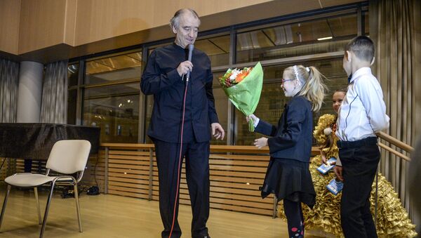 Валерий Гергиев встретился с участниками проекта Ты супер! Танцы - Sputnik Молдова