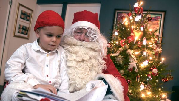 C Рождеством в Финляндии детей поздравляет Санта Клаус - Sputnik Молдова