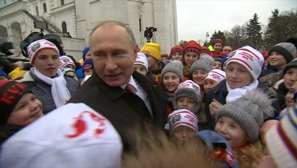 Дети расспросили Путина о дне рождении, отношении к оппозиции и Деде Морозе - Sputnik Молдова