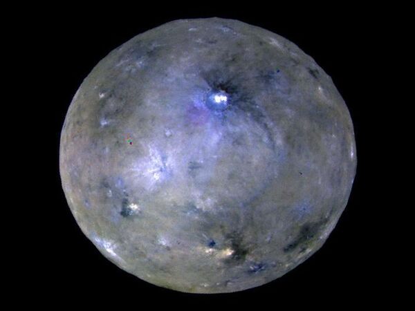 Карликовая планета Церера, снятая космическим аппаратом Dawn - Sputnik Молдова