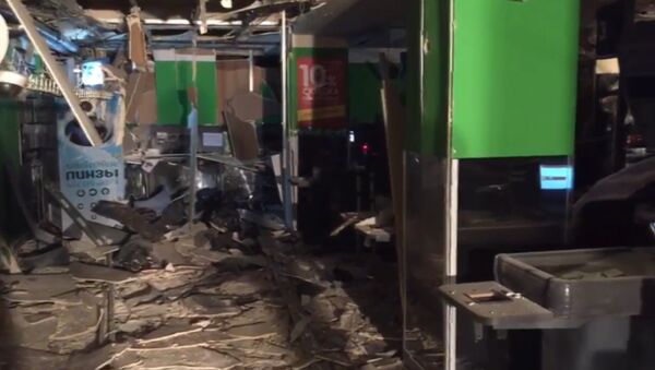 Последствия взрыва в магазине Перекресток в Петербурге. Кадры с места ЧП - Sputnik Молдова
